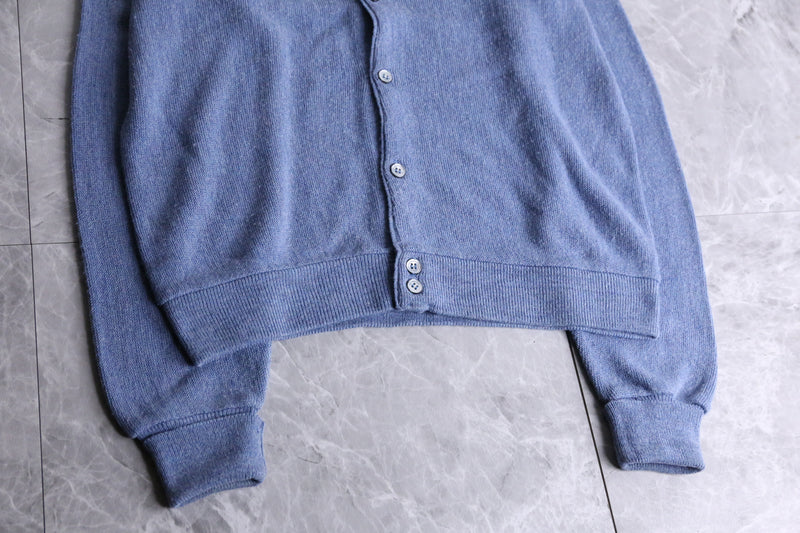 "IZOD" light blue acryl cardigan