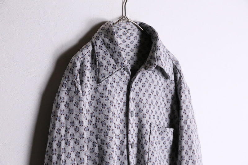 total pattern open-collar shirts