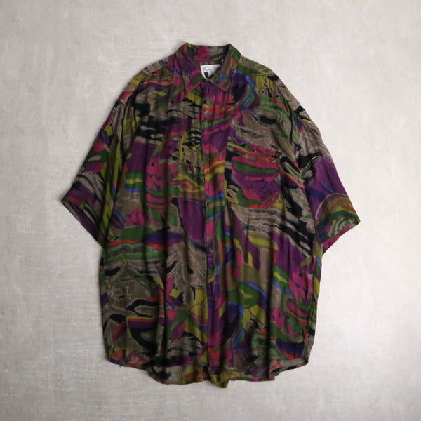 "GOOUCH" dull color cool shirt