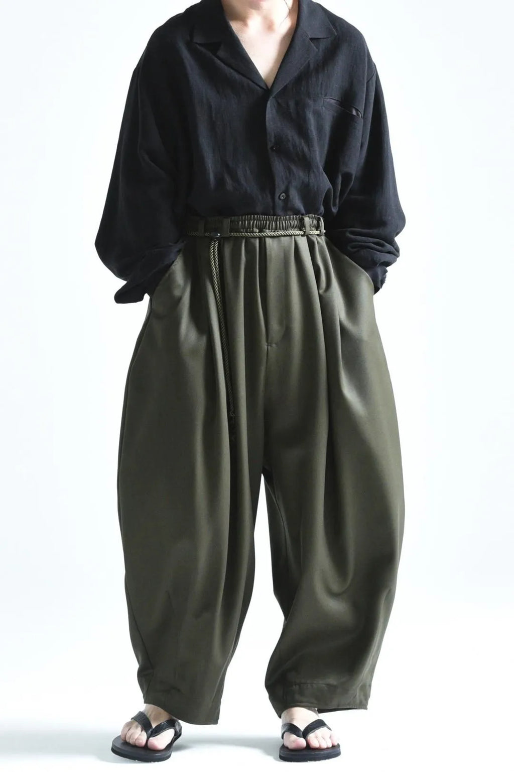 BISHOOL / Wool Gabardine 帯締 Volume Pants khaki