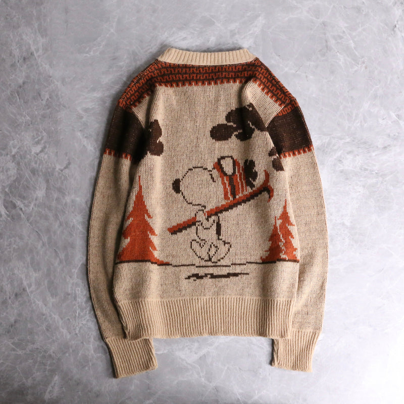 cute snoopy pattern knit