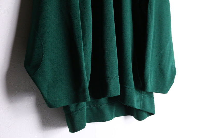 "NIKE" green mesh pull-over