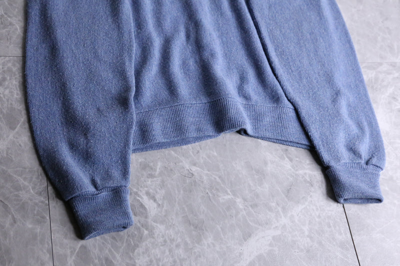 "IZOD" light blue acryl cardigan