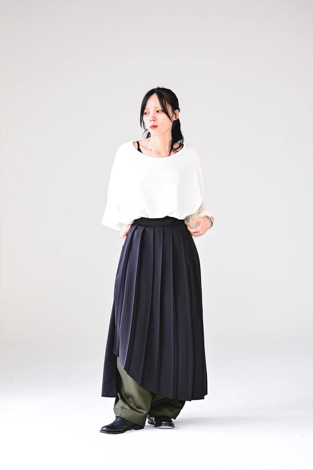 送料無料 通販 激安 BISHOOL -Pleats black Cloth HAKAMA トップス