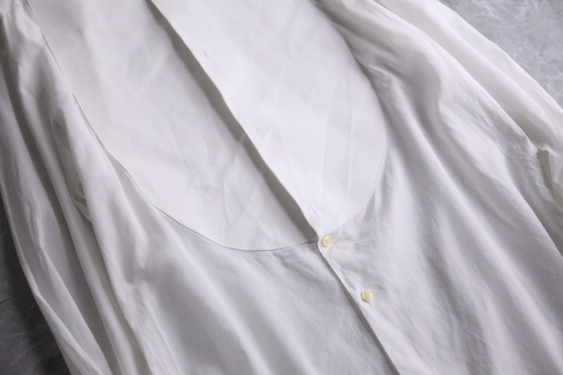 “GIORGIO ARMAMI”white bib front dress shirt