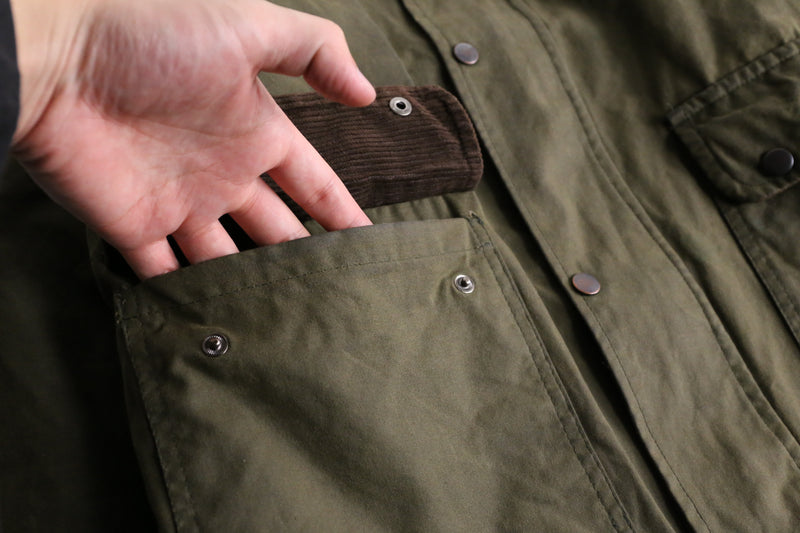 khaki short length oiled jacket