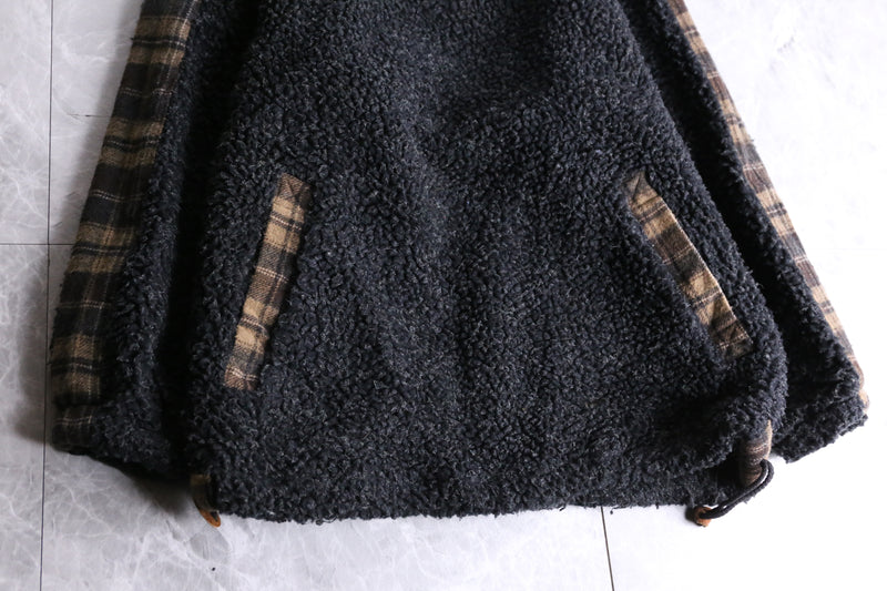 black color check toggle design pullover