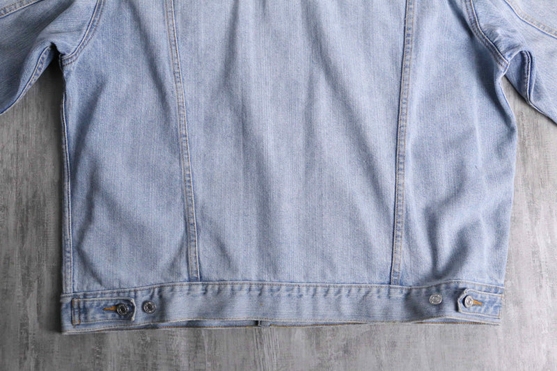 "Levi's" damage neck light blue denim jacket