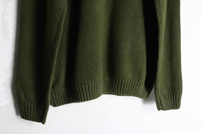 olive color minimal cotton knit