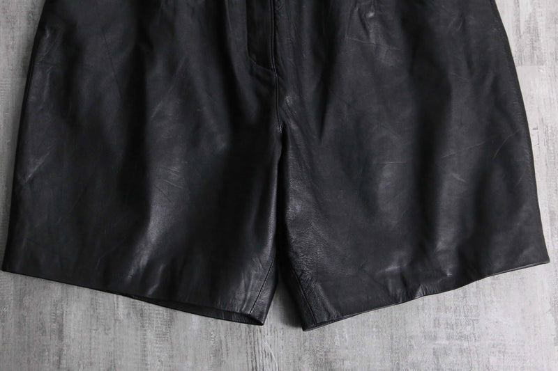 "willsons leather" leather short pants