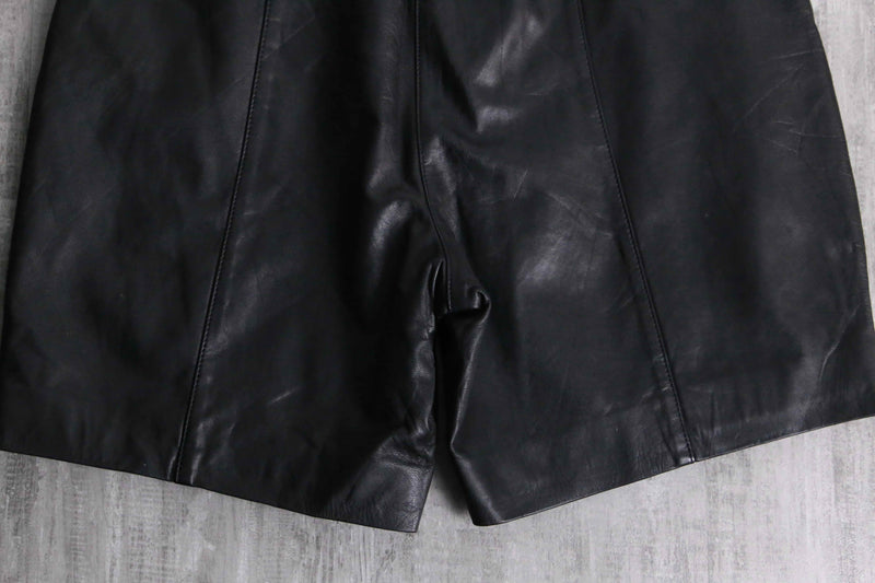 "willsons leather" leather short pants