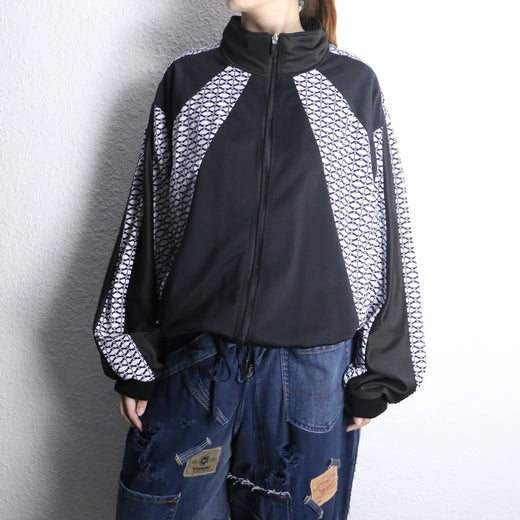 "Re:make" track × "羽織り" docking zip jacket