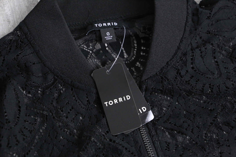 black geometry pattern short length mesh blouson