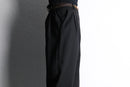 wide baggy two tuck slacks