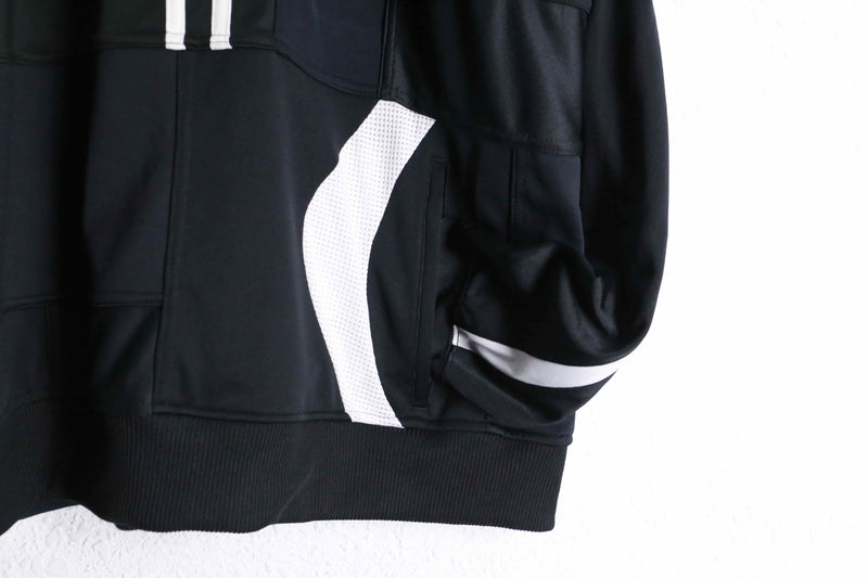 ”Re:make” adidas track docking pullover