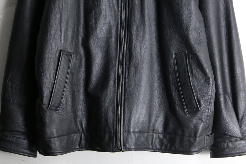 loose silhouette black single leather jacket