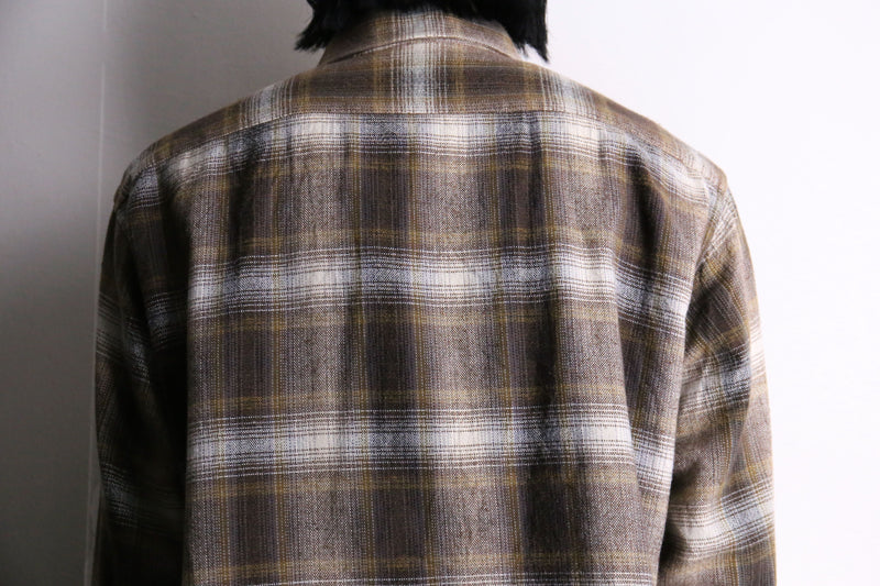 brown color ombre check L/S shirt