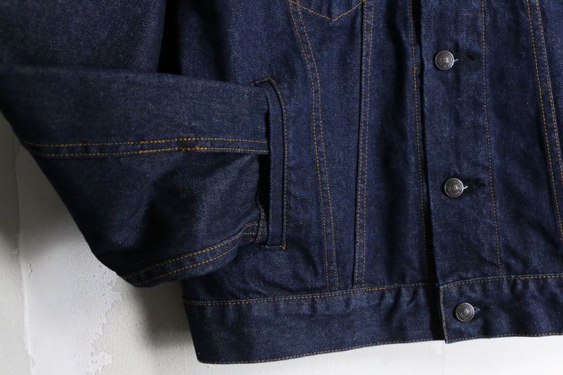 “GAP” indigo color denim jacket