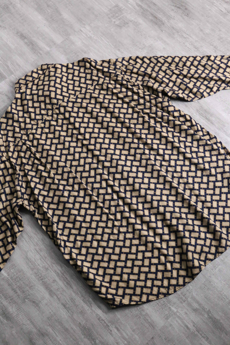 “claiborne” total pattern rayon shirt