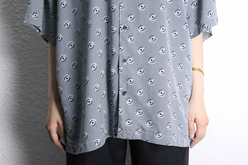 "BACHRACH" stripe atomic pattern S/S open collar shirt