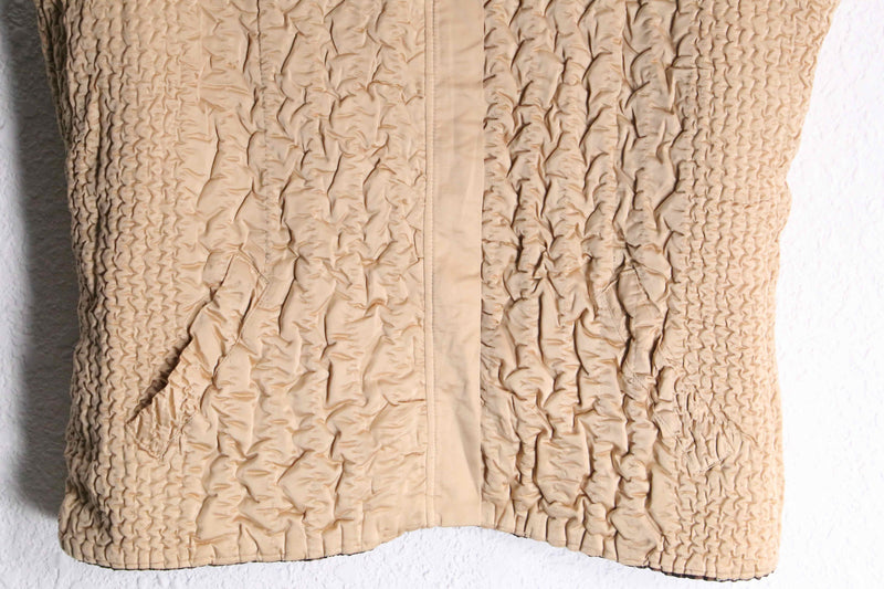 Wrinkle design reversible vest