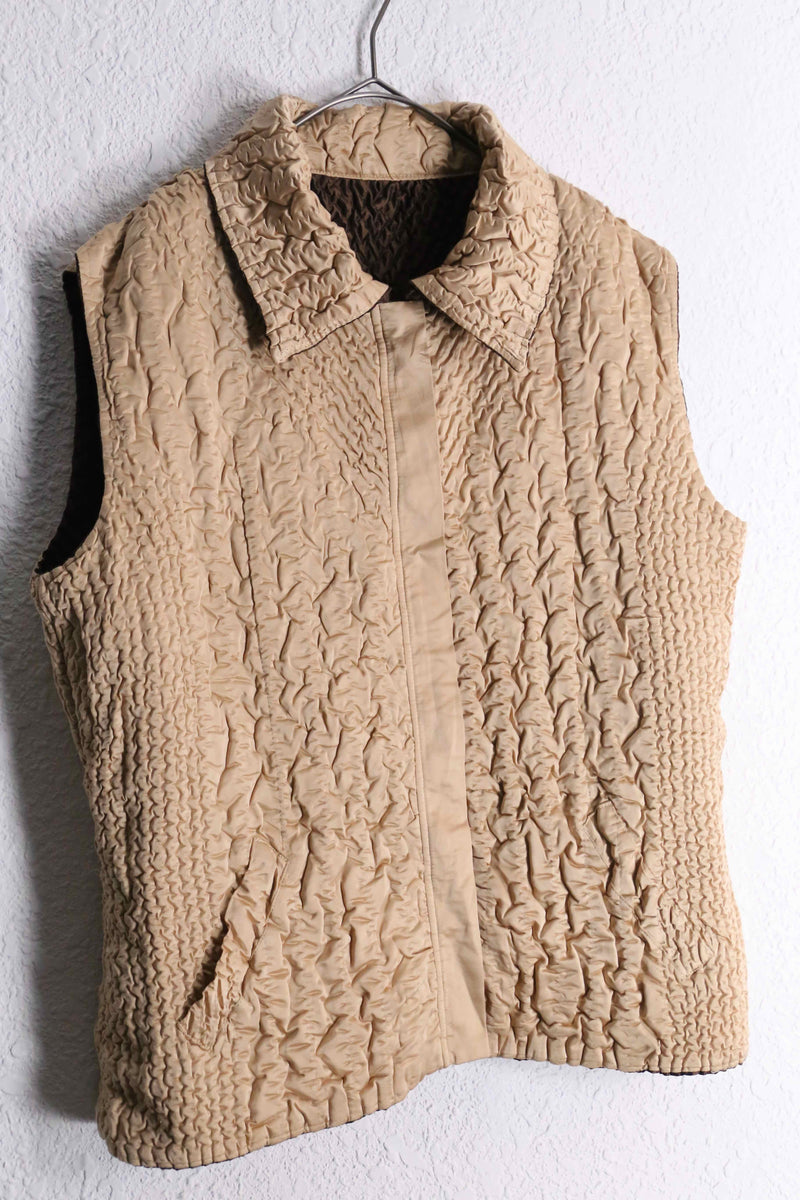 Wrinkle design reversible vest
