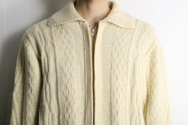 ivory color zip knit