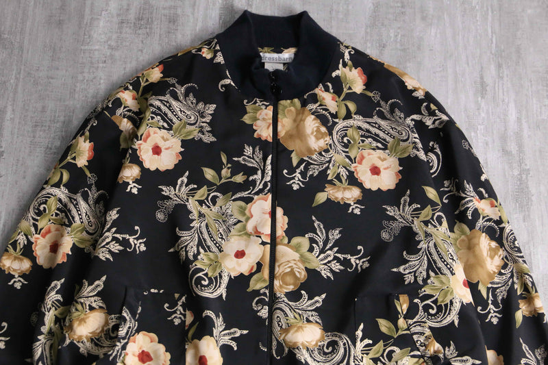 black botanical pattern zip blouson