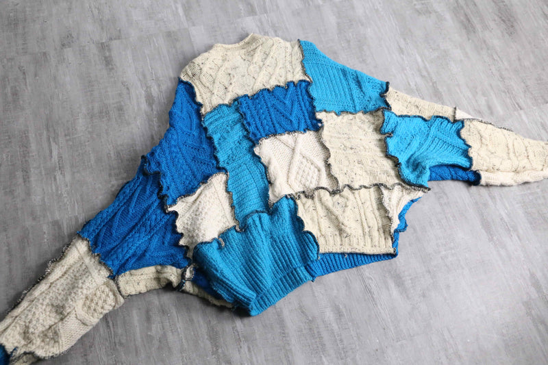 ''Re:make''blue× ivory docking pullover knit