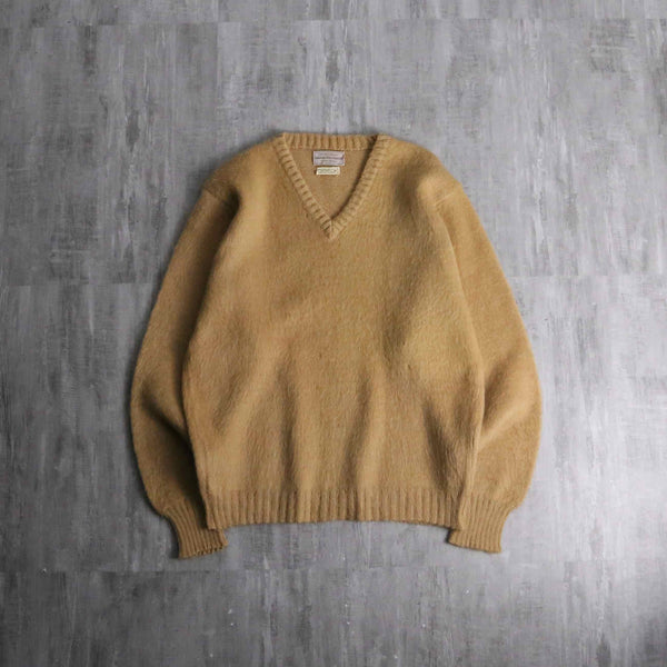 1960s vintage Marshall & Field baby kid mohair blend Vneck knit