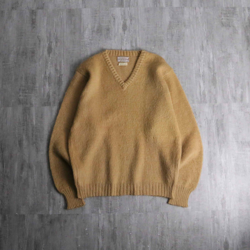 1960s vintage Marshall & Field baby kid mohair blend Vneck knit