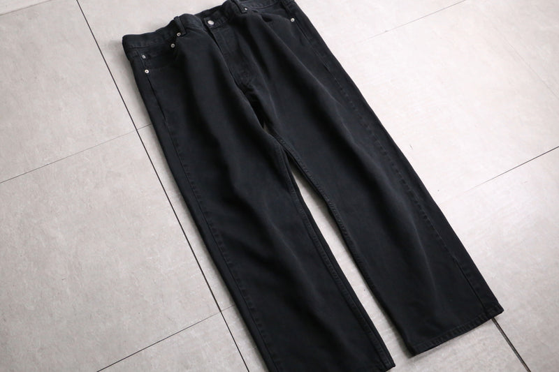 "Levi's" black straight denim pants