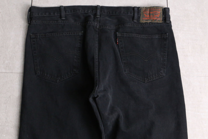 "Levi's" black straight denim pants