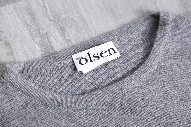 dog design loose knit