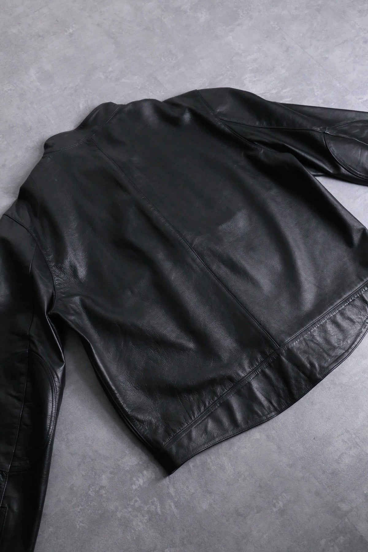 DKNY マルチポケットゴートレザージャケット　leather jacket DKNY (ダナキャラン ニューヨーク) レザー フルジップ ライダース