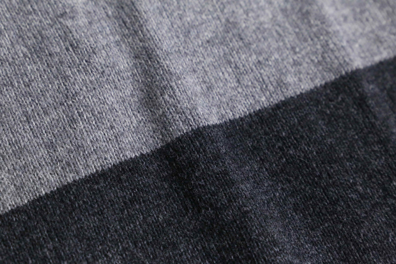 dog design loose knit