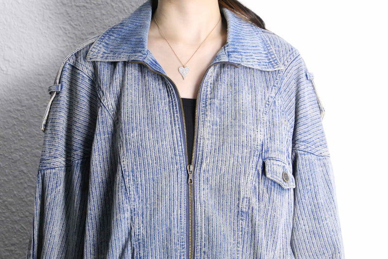 vintage like washed zip-up denim blouson