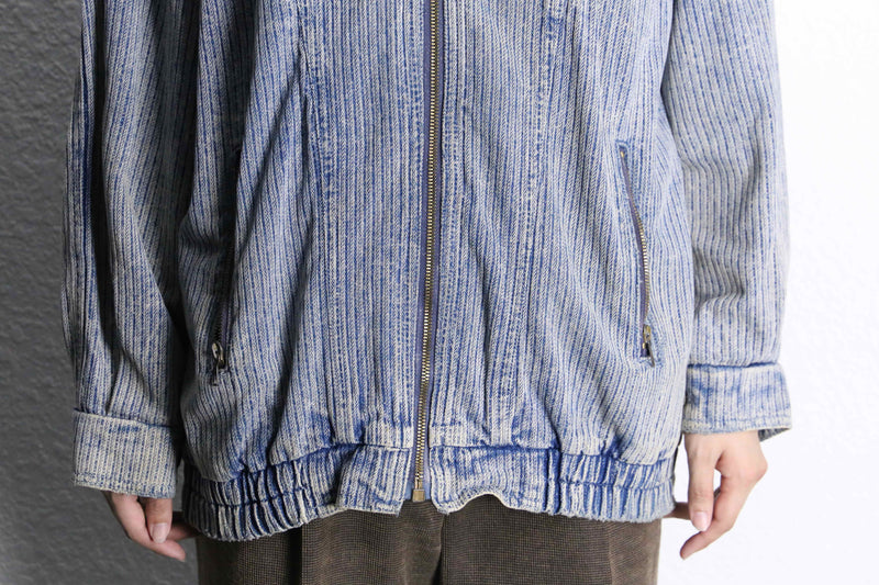 vintage like washed zip-up denim blouson