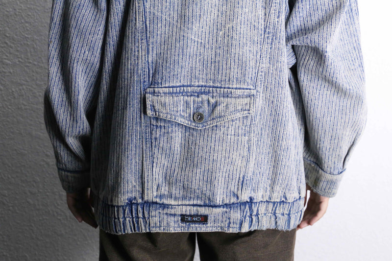 vintage like washed zip-up denim blouson