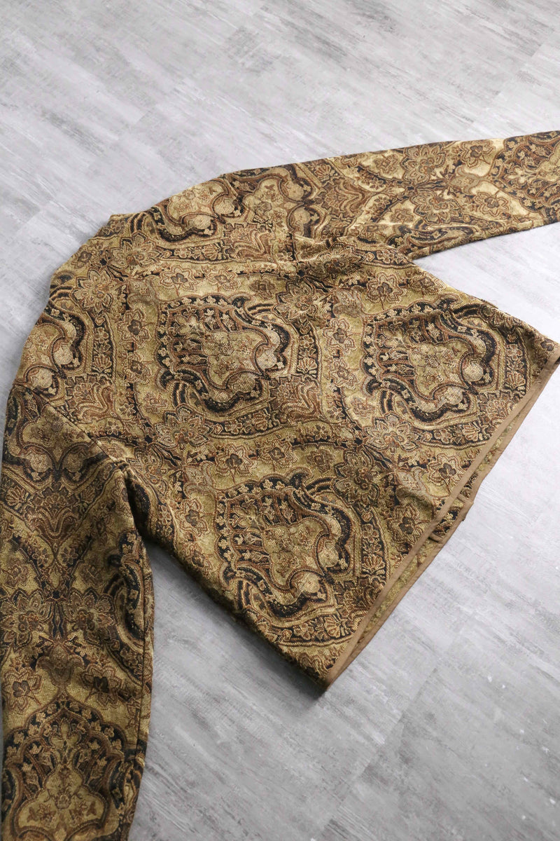 collarless gobelin jacket