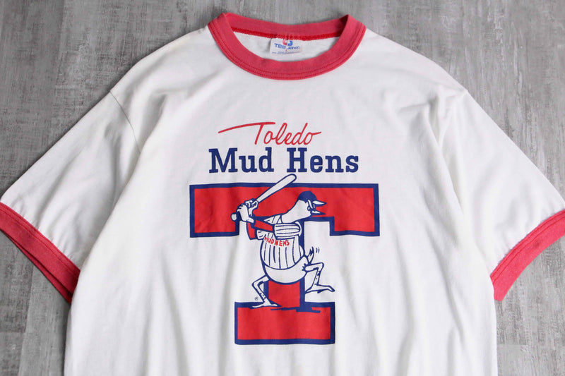 baseball bird print linger tee