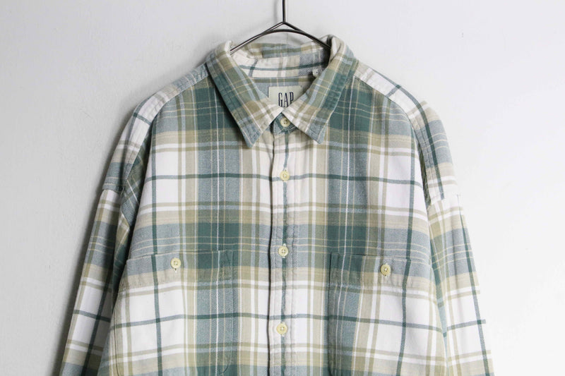 “OLD GAP” green base light flannel shirt