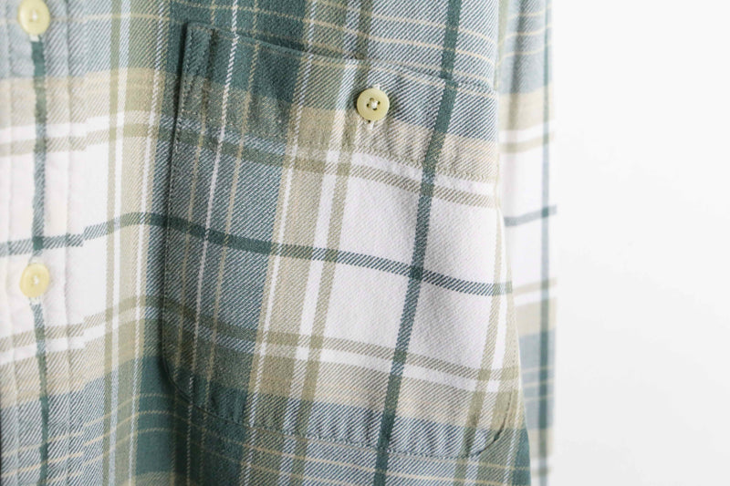 “OLD GAP” green base light flannel shirt