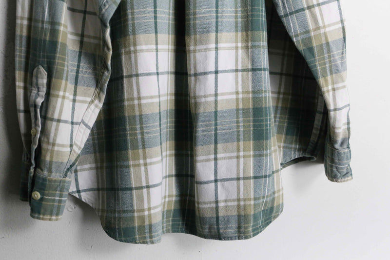 “OLD GAP” green base light flannel shirt