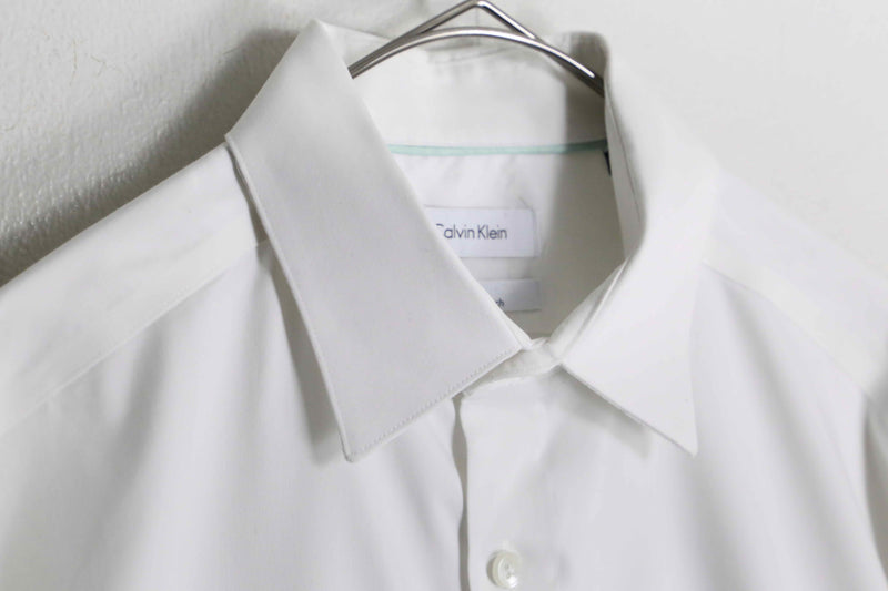 "Calvin Klein" white color minimal dress shirt