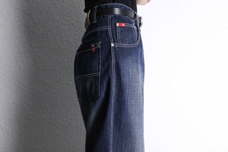 ”SOUTHPOLE” indigo color good fade denim pants