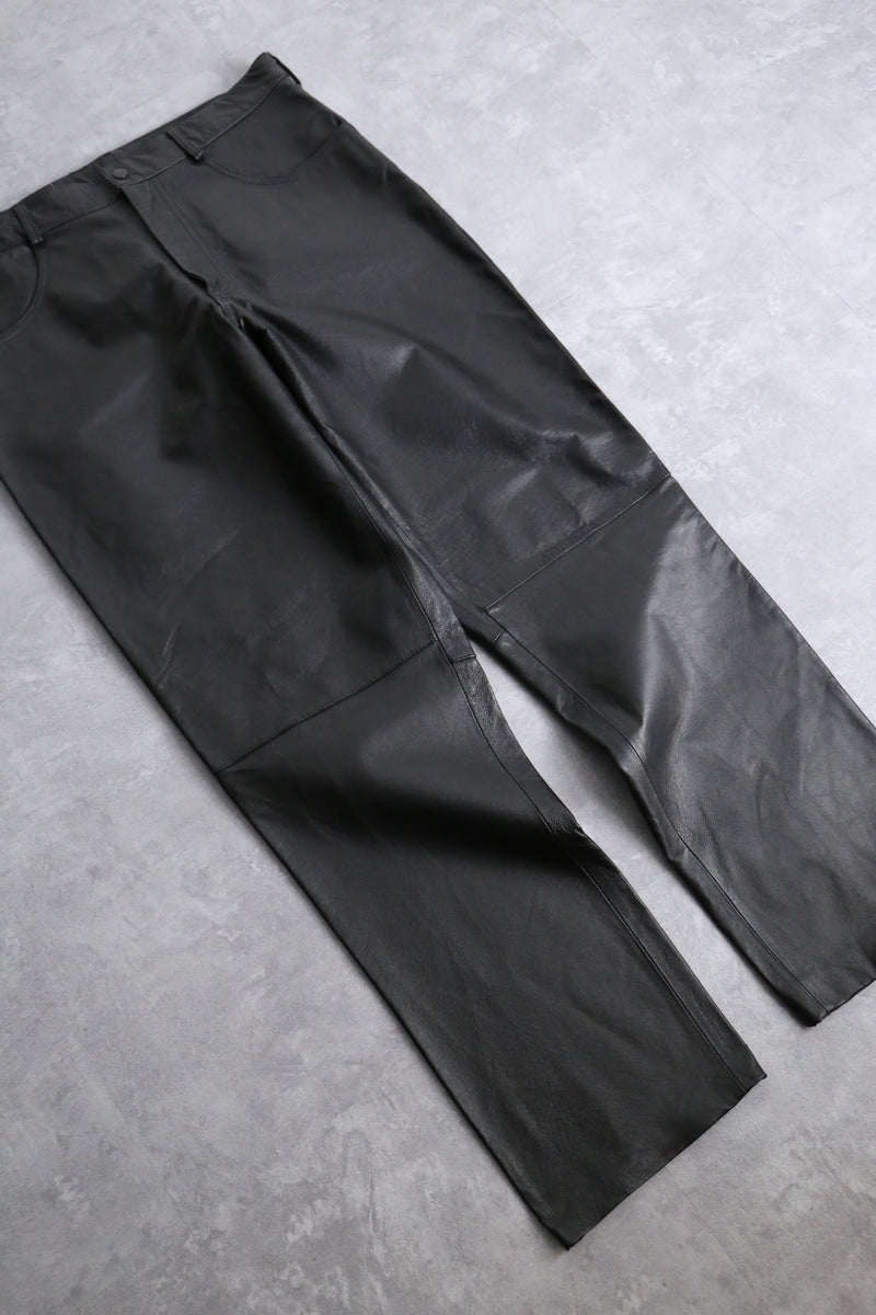 black leather tapered loose pants