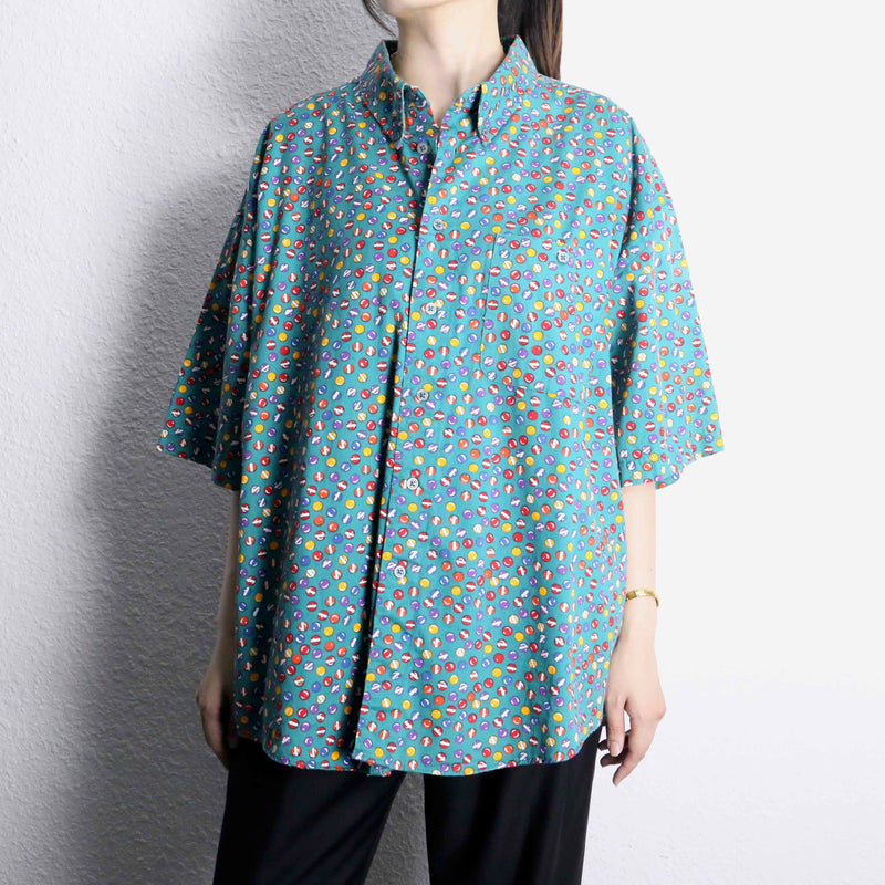 emerald green base marble design s/s button down shirt