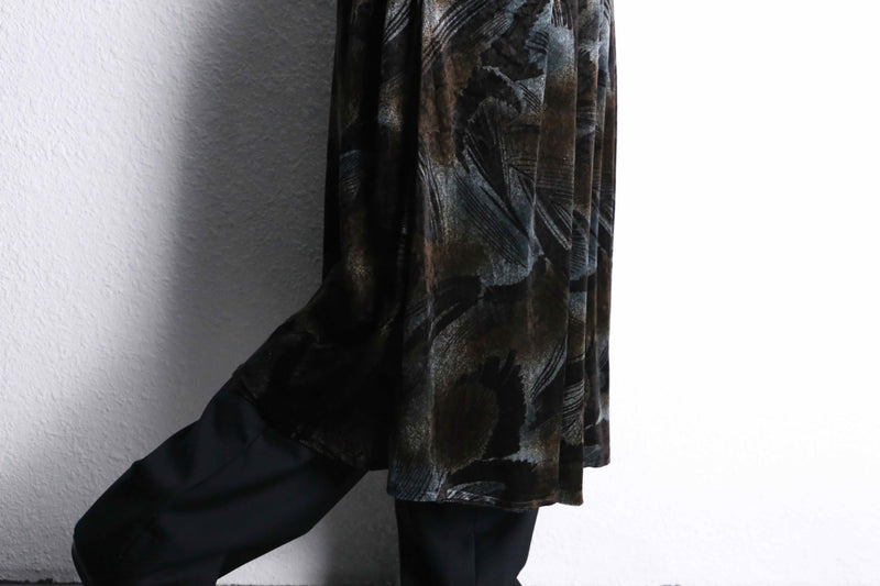dark torn total pattern “袴” cropped pants
