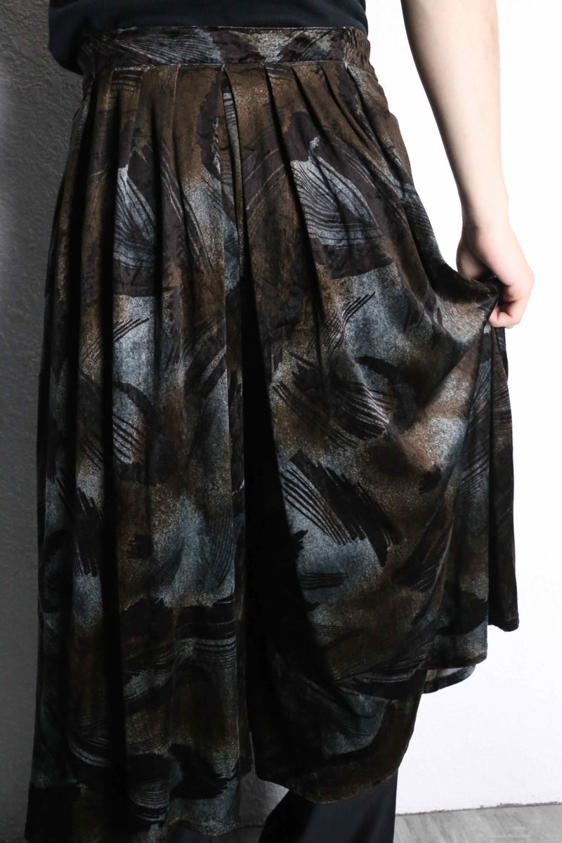 dark torn total pattern “袴” cropped pants